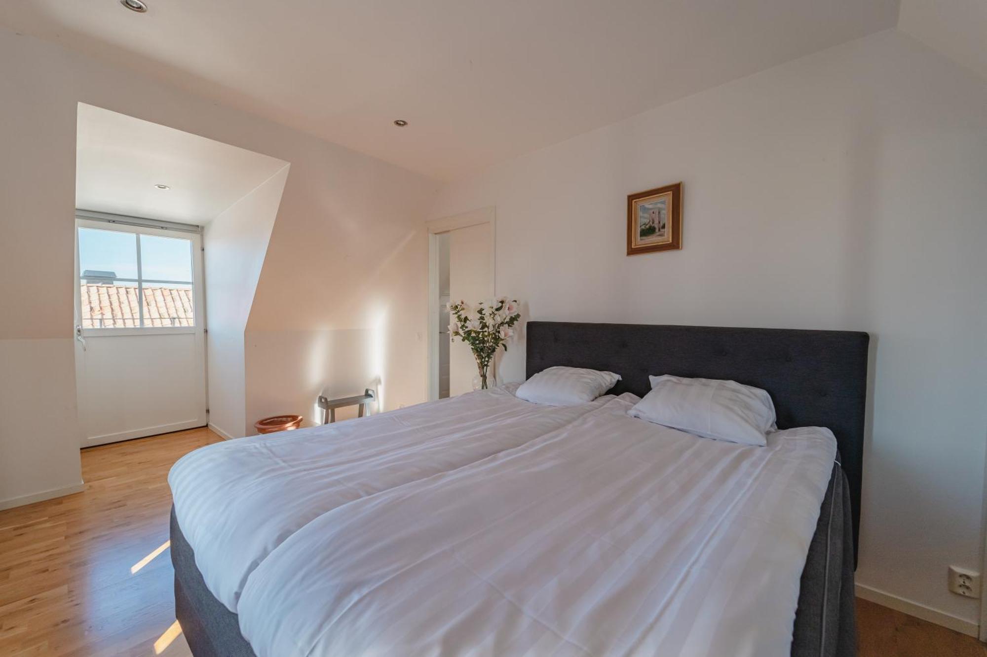 Oesterport - Visby Laegenhetshotell Phòng bức ảnh