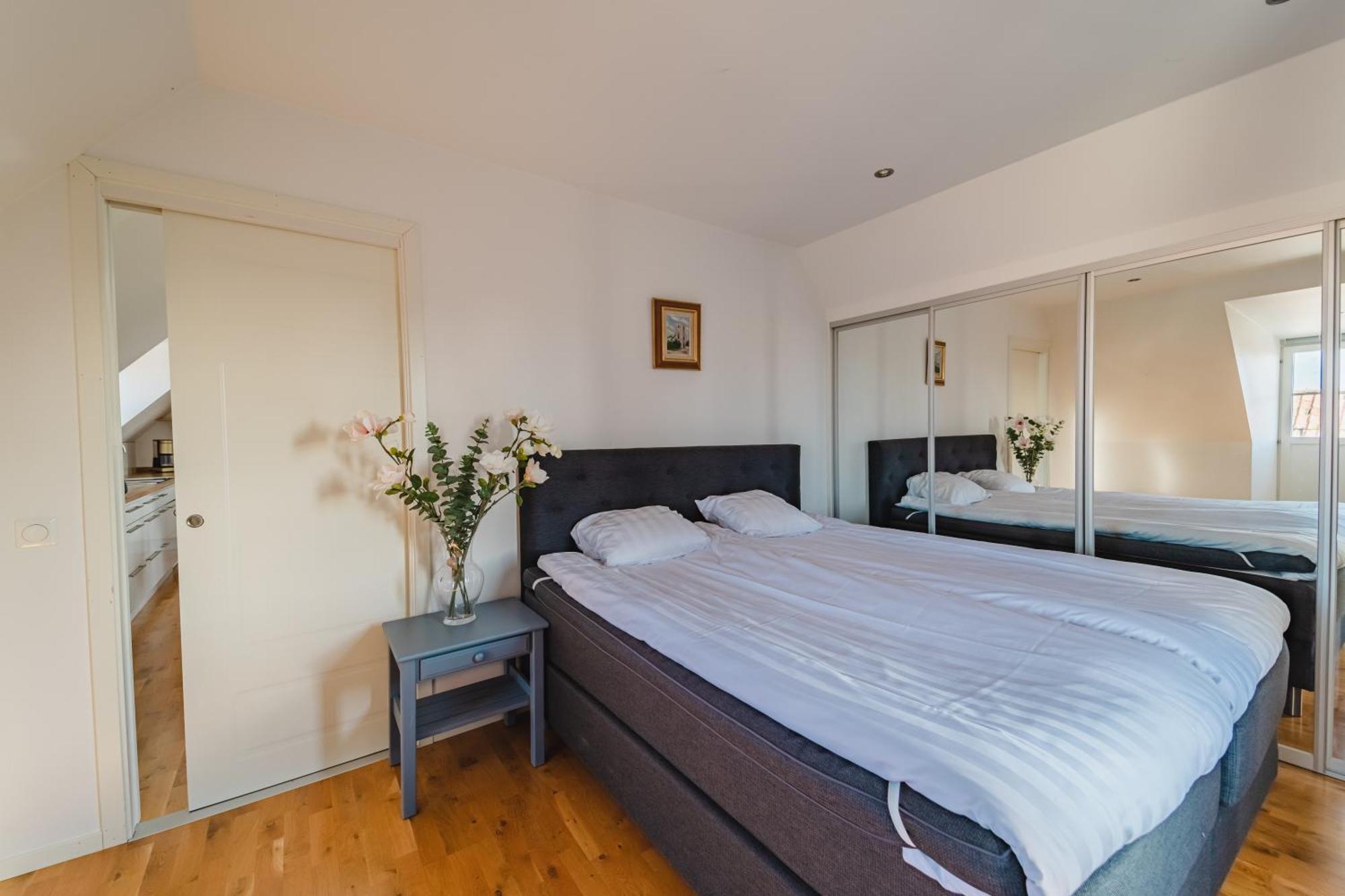 Oesterport - Visby Laegenhetshotell Phòng bức ảnh